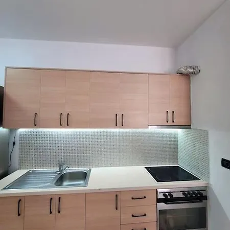 Great Location Modern Spacious *