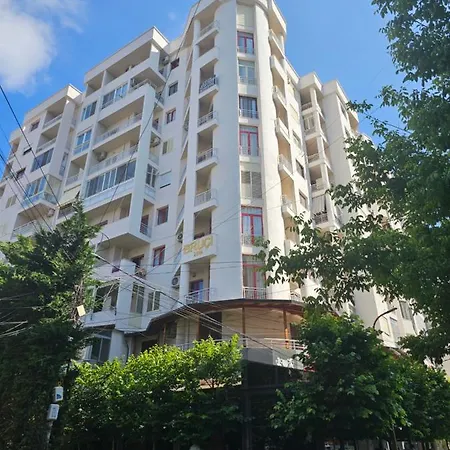 Great Location Modern Spacious Appartamento *